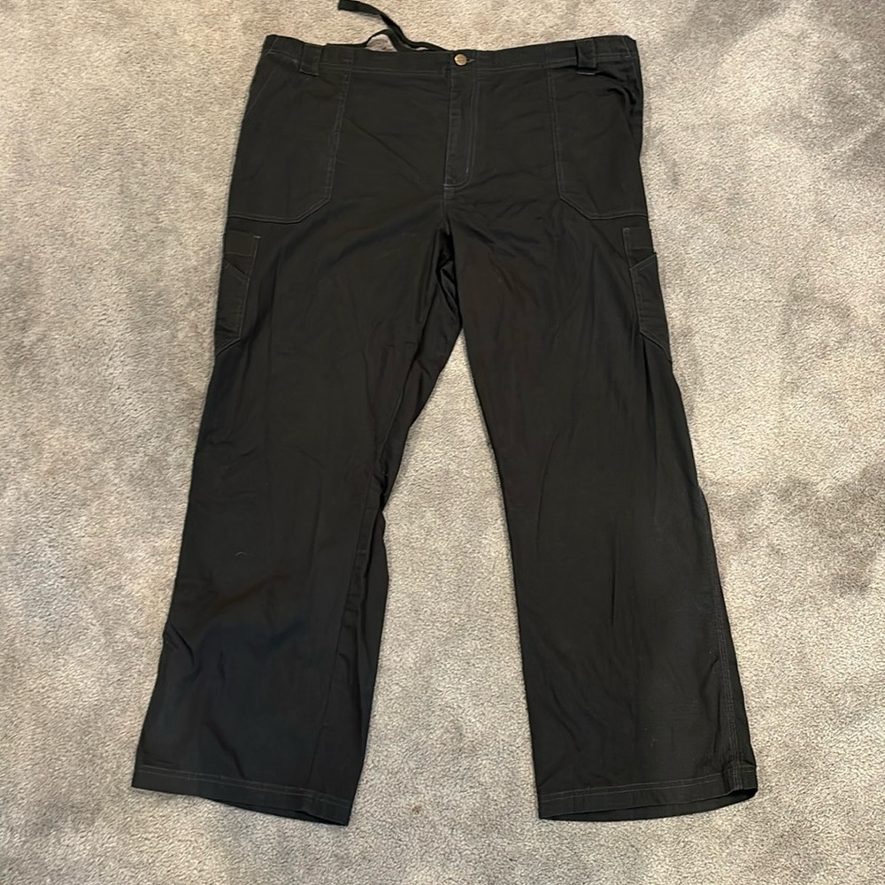Black Carhartt Light Weight Pants